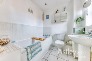 bathroom- click for photo gallery